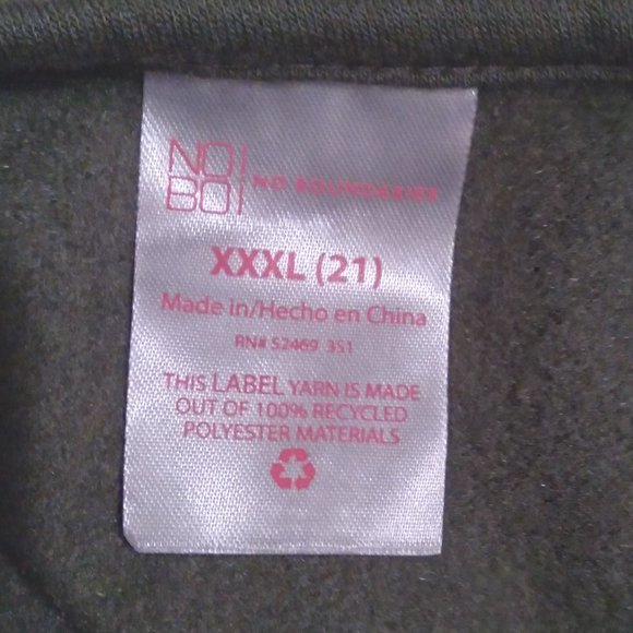 No Boundaries Juniors’ Long Sleeve Jumpsuit - Picture 4 of 4